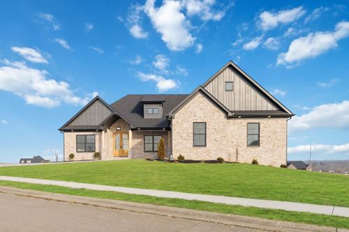 37-4075 Equestrian Way, Richmond, KY, 40475-8093 | Card Image