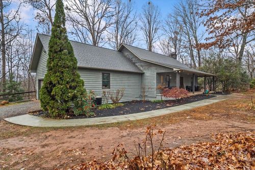 133 Ernestine Hayes Rd, Pickens, SC, 29671-7929 | Card Image