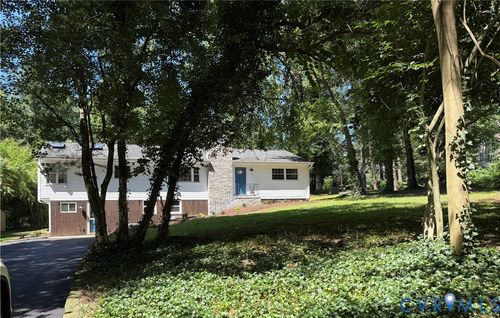 7335 Cherokee Rd, Richmond, VA, 23225-1632 | Card Image