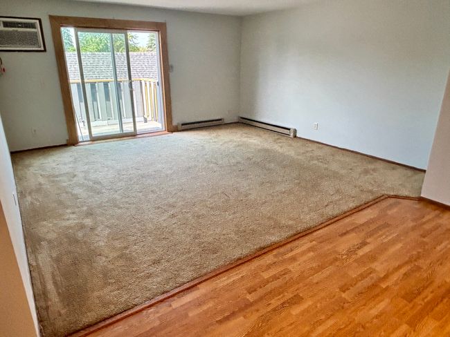 APT-203 - 1712 Creek Rd, Condo with 2 bedrooms, 1 bathrooms and null parking in West Bend WI | Image 7