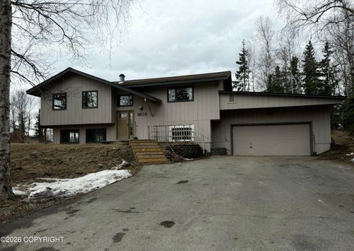 10114 Ronald Pl, Eagle River, AK, 99577-8769 | Card Image