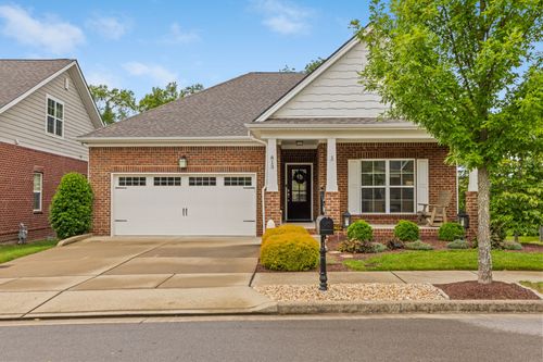813 Branch Side Trl, Nolensville, TN, 37135-1216 | Card Image