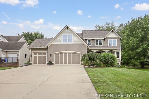 7931 Meadowood Dr, Hudsonville, MI, 49426-7319 | Card Image