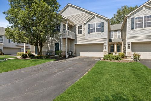 632-632 Arbor Cir, Lakemoor, IL, 60051-2212 | Card Image