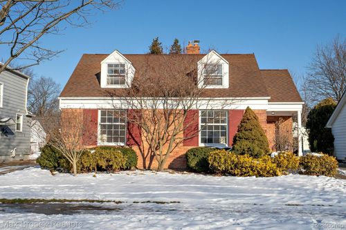 10034 Lasalle Blvd, Huntington Woods, MI, 48070-1118 | Card Image