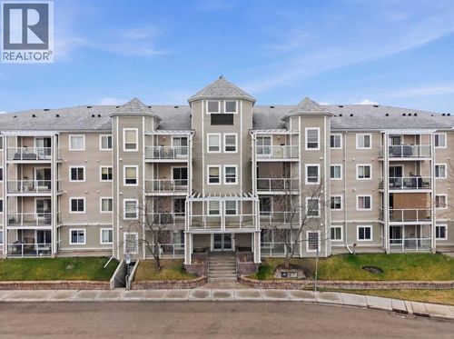 270 Shawville Way Se, Calgary, AB, T2Y3Z7 | Card Image