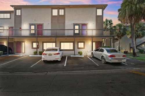 21b7-6321 Newtown Cir, TAMPA, FL, 33615-3647 | Card Image