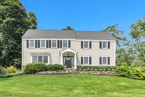 87 Peachtree Rd, Basking Ridge, NJ, 07920-1520 | Card Image