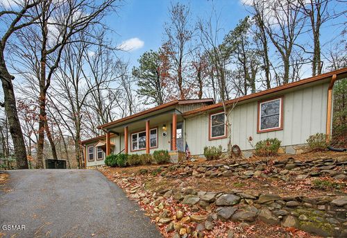 309 Saint Andrews Way, Gatlinburg, TN, 37738-6224 | Card Image
