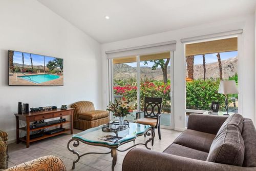 75 Majorca Dr, Rancho Mirage, CA, 92270-3826 | Card Image