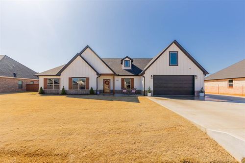 327 E Blanco Bend Drive, Stillwater, OK, 74074-0000 | Card Image