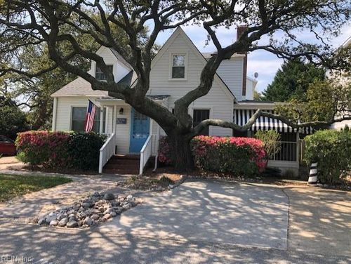 8504 Atlantic Ave, Virginia Beach, VA, 23451-1851 | Card Image