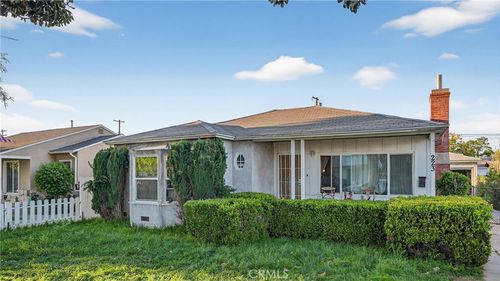 223 E Marker St, Long Beach, CA, 90805-1219 | Card Image