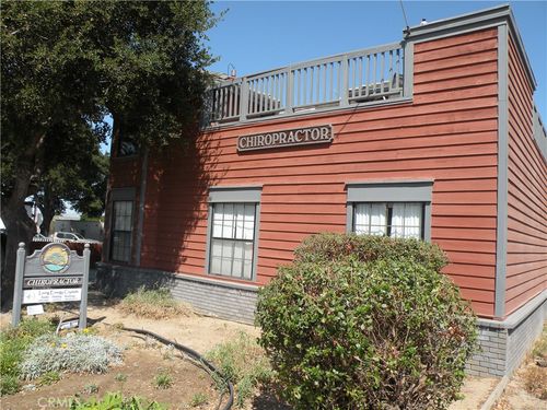 235 E Clark Ave, Santa Maria, CA, 93455-5318 | Card Image