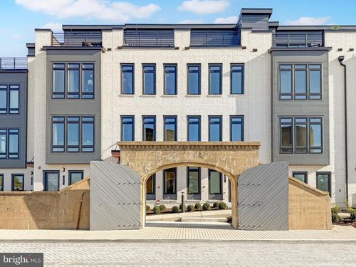 atwood-884-61 Lower Service Court Nw, WASHINGTON, DC, 20001 | Card Image