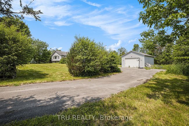1060 7 Th Line, House other with 5 bedrooms, 3 bathrooms and 10 parking in Carleton Place ON | Image 36