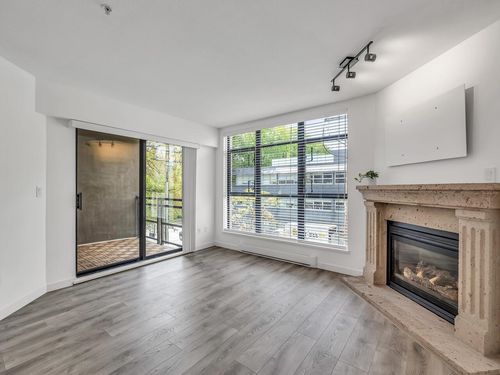 304-2181 W 10th Ave, Vancouver, BC, V6K2H7 | Card Image