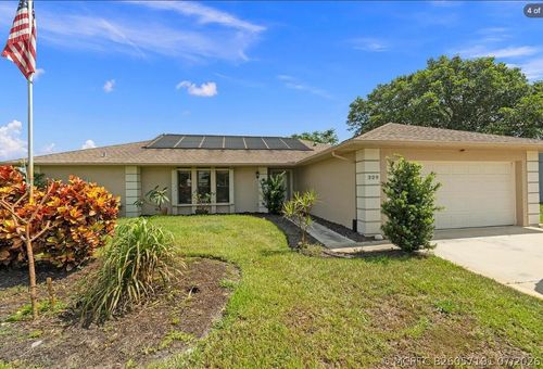 329 Se Oakridge Dr, Port St. Lucie, FL, 34984-5136 | Card Image