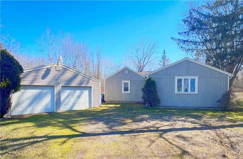 6382 County Line Rd, Ontario, NY, 14519-9328 | Card Image
