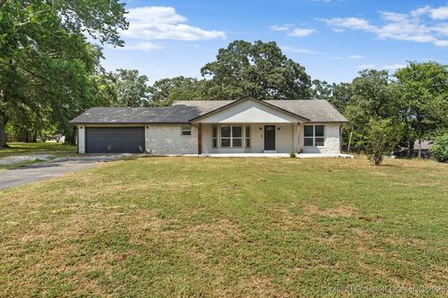 6255 Canyon View Dr, Claremore, OK, 74019-5431 | Card Image