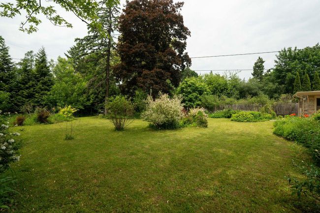 8083 N 37th Street, House other with 3 bedrooms, 2 bathrooms and null parking in Brown Deer WI | Image 4