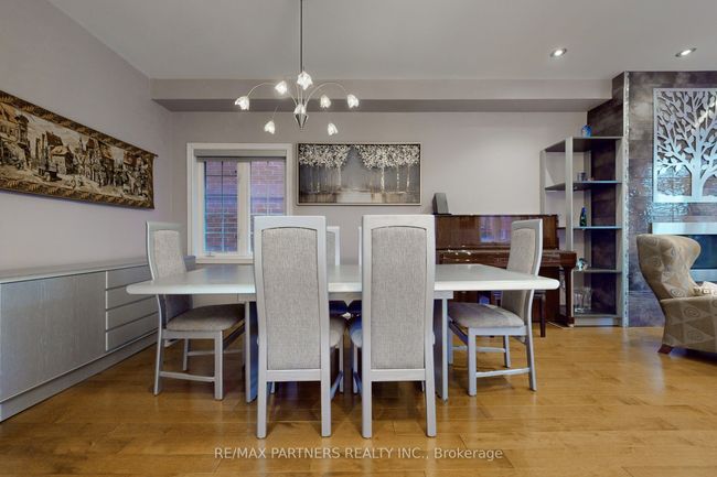 25 Crispin Crt, House other with 4 bedrooms, 4 bathrooms and 4 parking in Markham ON | Image 9