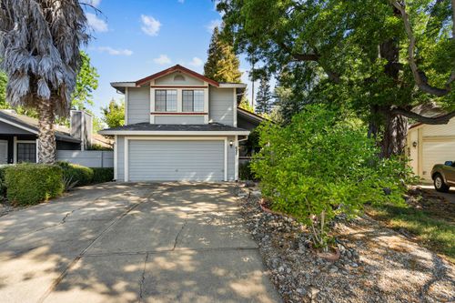 695 Cutting Way, Sacramento, CA, 95831 | Card Image