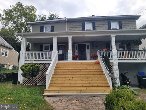 235 Millwood Ave, WINCHESTER, VA, 22601-4559 | Card Image