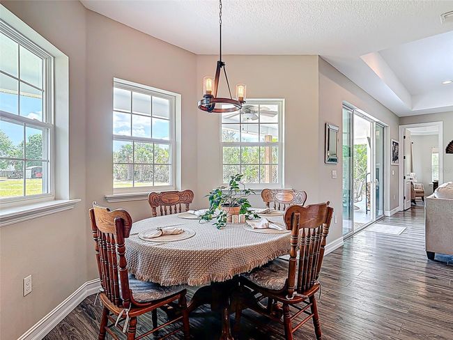kitchen dining nook | Image 23