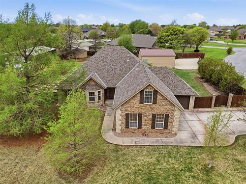 1803 River Ridge Ln, Tuttle, OK, 73089-5501 | Card Image