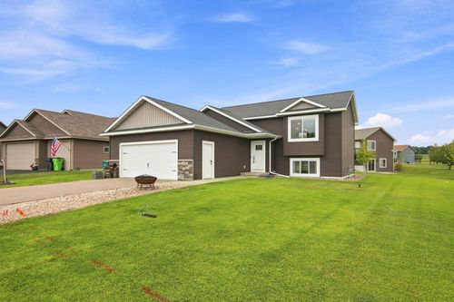 270 Prairie Rd, New Richmond, WI, 54017-1262 | Card Image