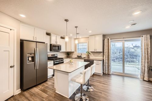 9508 Bridle Way, Victoria, MN, 55386-4408 | Card Image