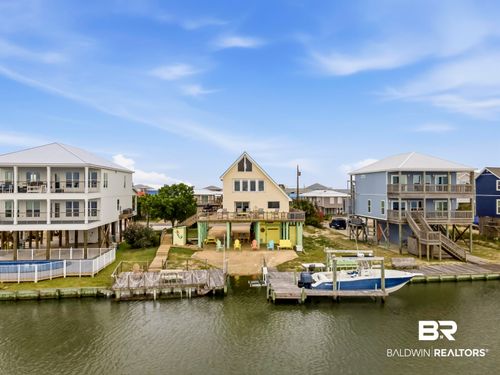 2206 Cadillac Ave, Dauphin Island, AL, 36528-4227 | Card Image