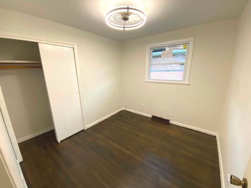 16465 Roy St, Oak Forest, IL, 60452-4213 | Card Image