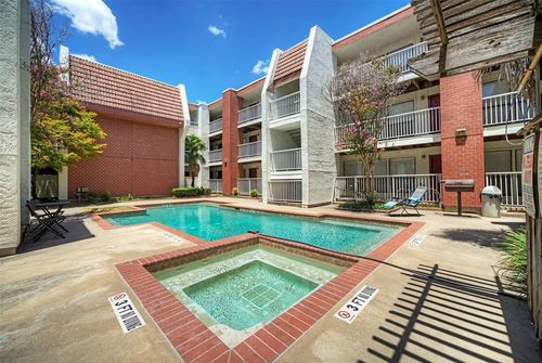 210-3115 Helms St, Austin, TX, 78705-3053 | Card Image