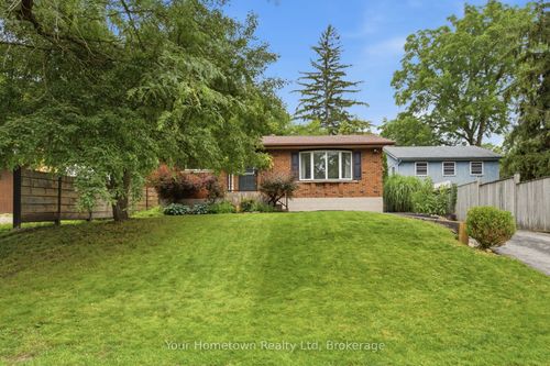 575 Blair St, Fergus, ON, N1M1S5 | Card Image