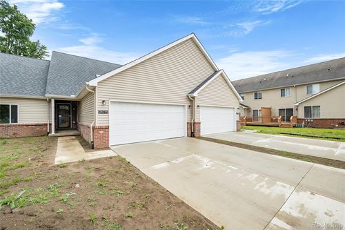 24790 Ashley Ct, Redford, MI, 48239-2623 | Card Image