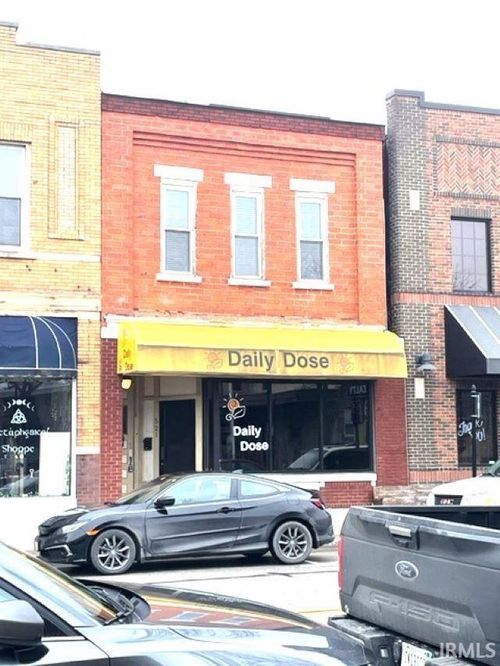 1-521 Broadway St, New Haven, IN, 46774-1473 | Card Image