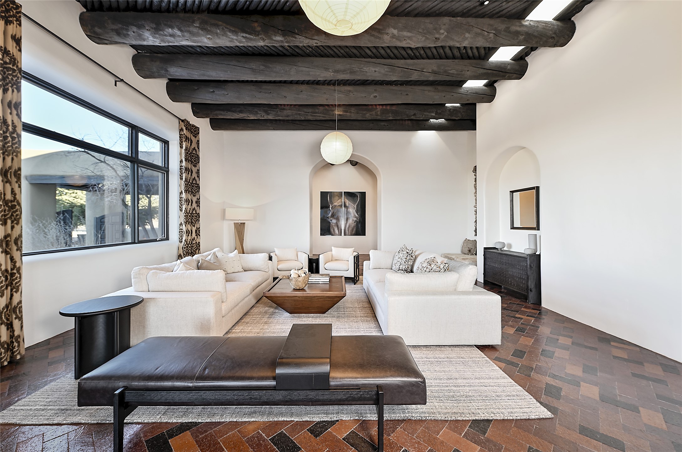 Amberwood Loop, Santa Fe, NM 87506