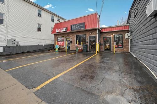 732 Dexter St, Central Falls, RI, 02863-2657 | Card Image