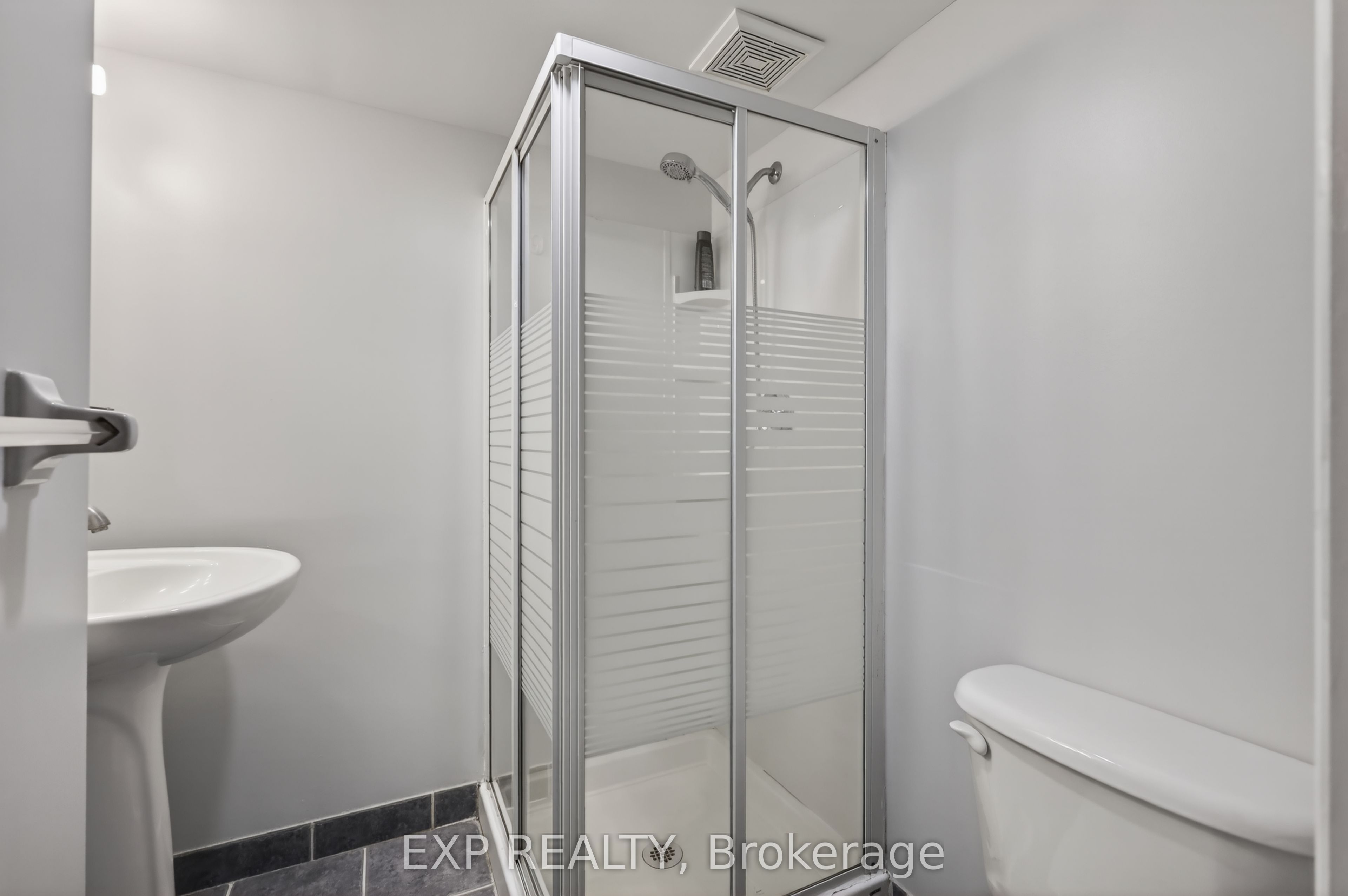 Residential in Barrhaven 5