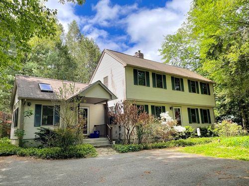 48 Randall Wood Dr, Montague, MA, 01351-9701 | Card Image