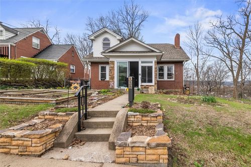 455 Argonne Dr, New Kensington, PA, 15068-5907 | Card Image