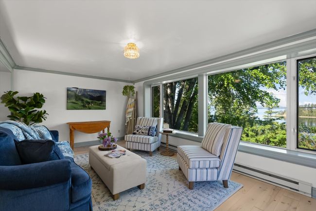 Living Room | Image 4