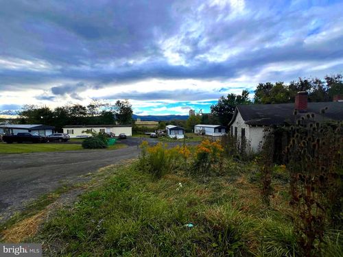 1584 Toll Gate Ct, Moorefield, WV, 26836 | Card Image