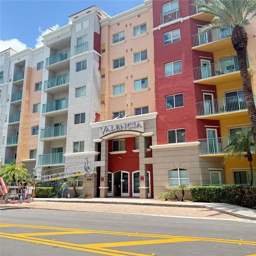 apt-146-6001 Sw 70th St, South Miami, FL, 33143-3421 | Card Image