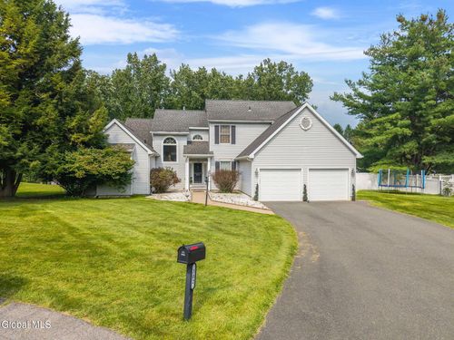 302 Quidor Ct, Slingerlands, NY, 12159-9554 | Card Image