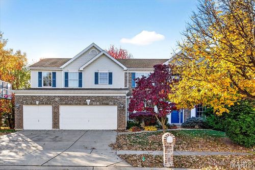 811 Wheaton Way, Saint Louis, MO, 63141-3209 | Card Image