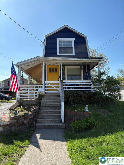 518 Furnace St, Emmaus, PA, 18049-3838 | Card Image