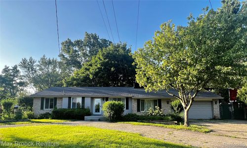 2103 Virginia Drive, Troy, MI, 48083 | Card Image